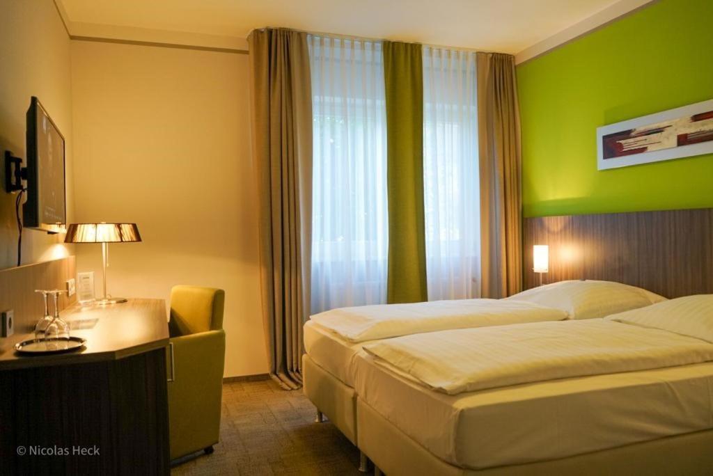 Hotel Ambiente Walldorf Walldorf  Zewnętrze zdjęcie