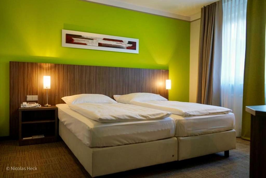 Hotel Ambiente Walldorf Walldorf  Zewnętrze zdjęcie